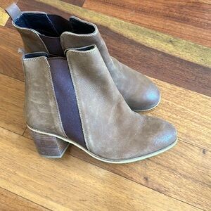 Boots by Dune London stack heel brown